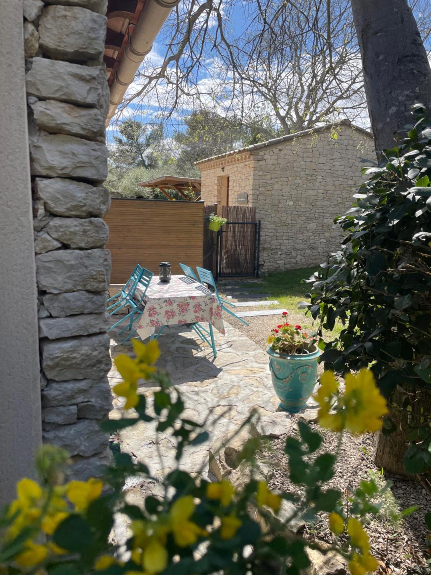 La Chambre Haute Et Son Spa Nîmes Dış mekan fotoğraf